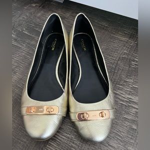 Coach flats in gold. Great condition, barely worn